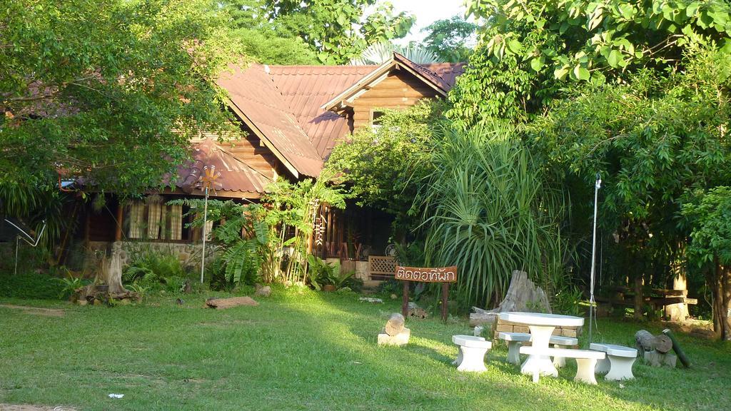 Baandin Chiewlarn Hotel Ban Tha Khun Ruang foto