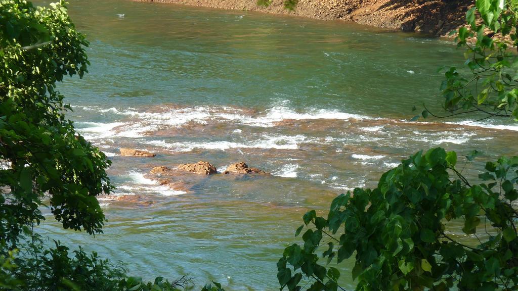 Baandin Chiewlarn Hotel Ban Tha Khun Bagian luar foto