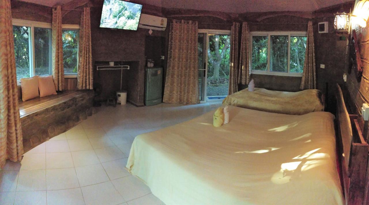 Baandin Chiewlarn Hotel Ban Tha Khun Bagian luar foto